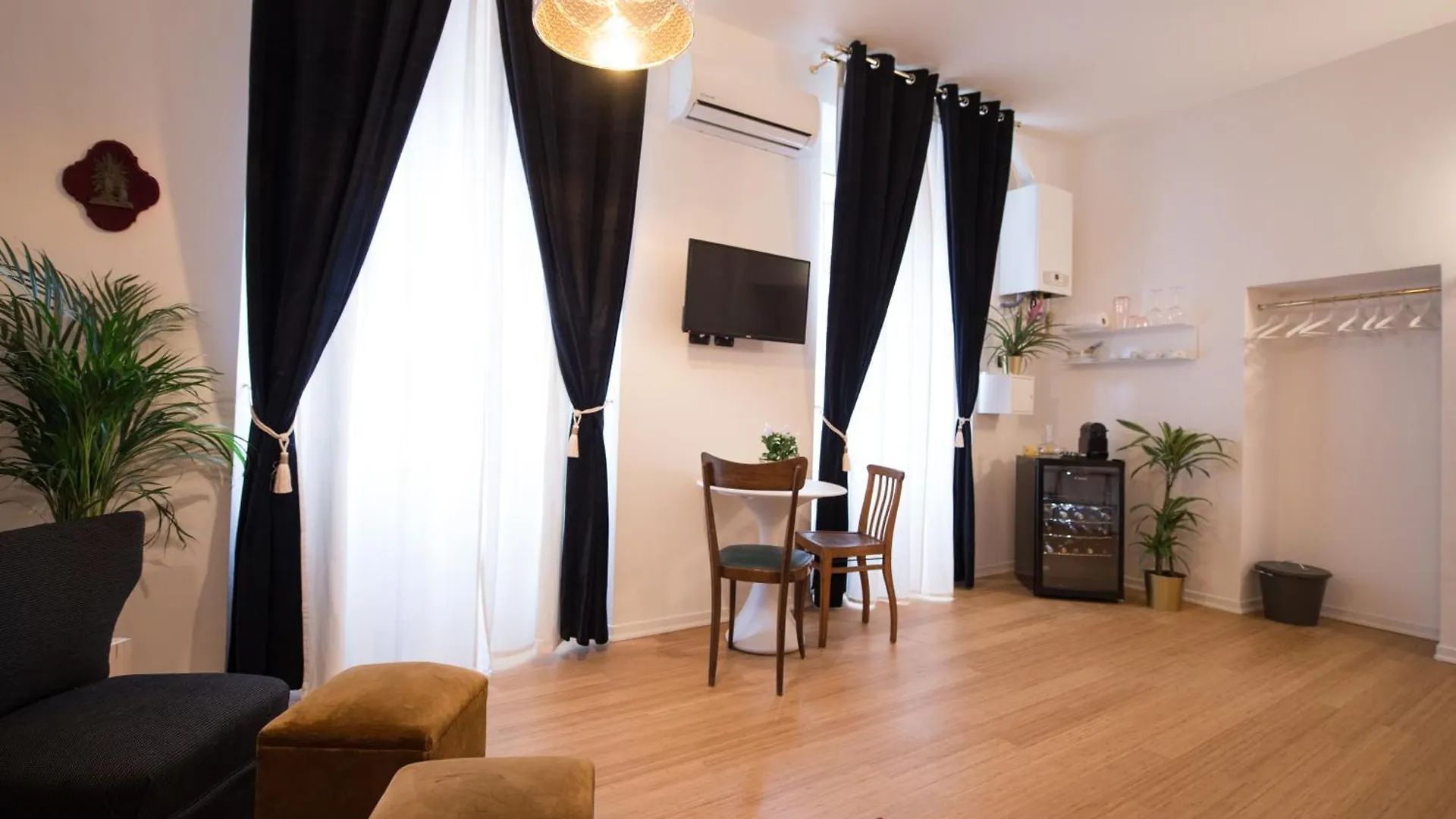 Small Studio 5 Min To The Metro Apartment Milan Italy